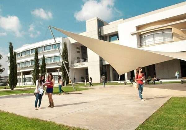 Университет на Кипре