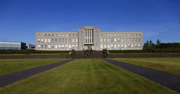 Университет Исландии