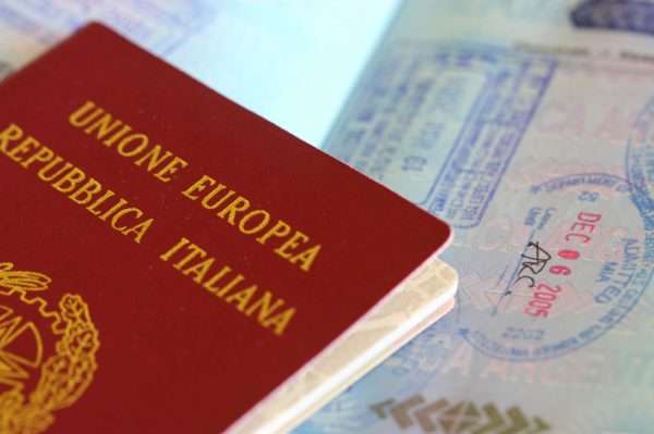 Паспорт гражданина Италии