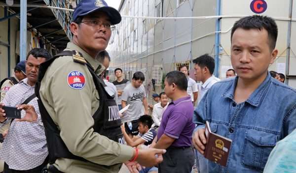 Задержание нелегальных работников полицией Камбоджи